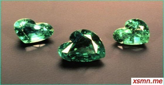 Mơ thấy đá quý